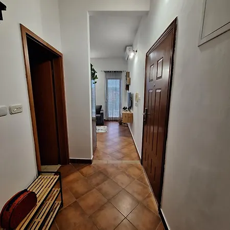 Amara Trogir