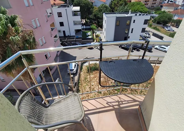 Amara Apartmán