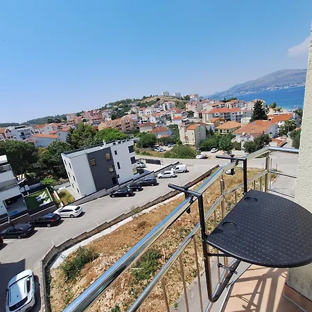 Amara Trogir