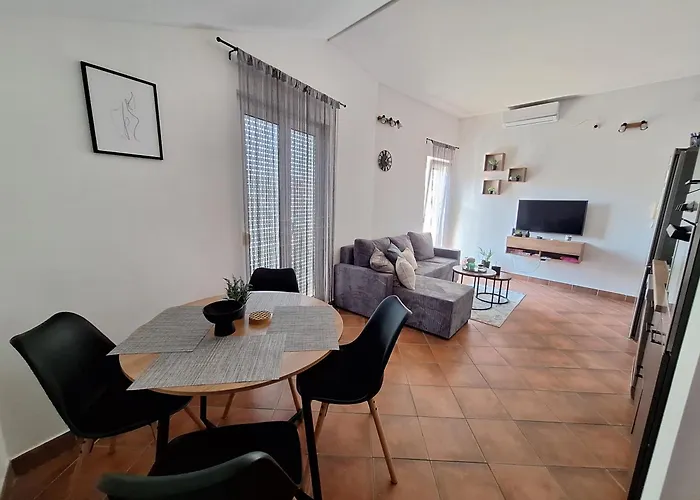 아파트 Amara 트로기르